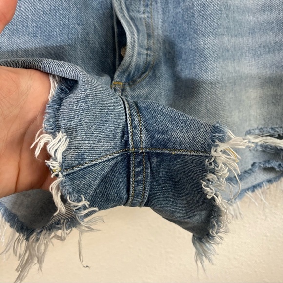 AGOLDE x REVOLVE Parker Vintage Cut Off Shorts in Swapmeet - Picture 6 of 11